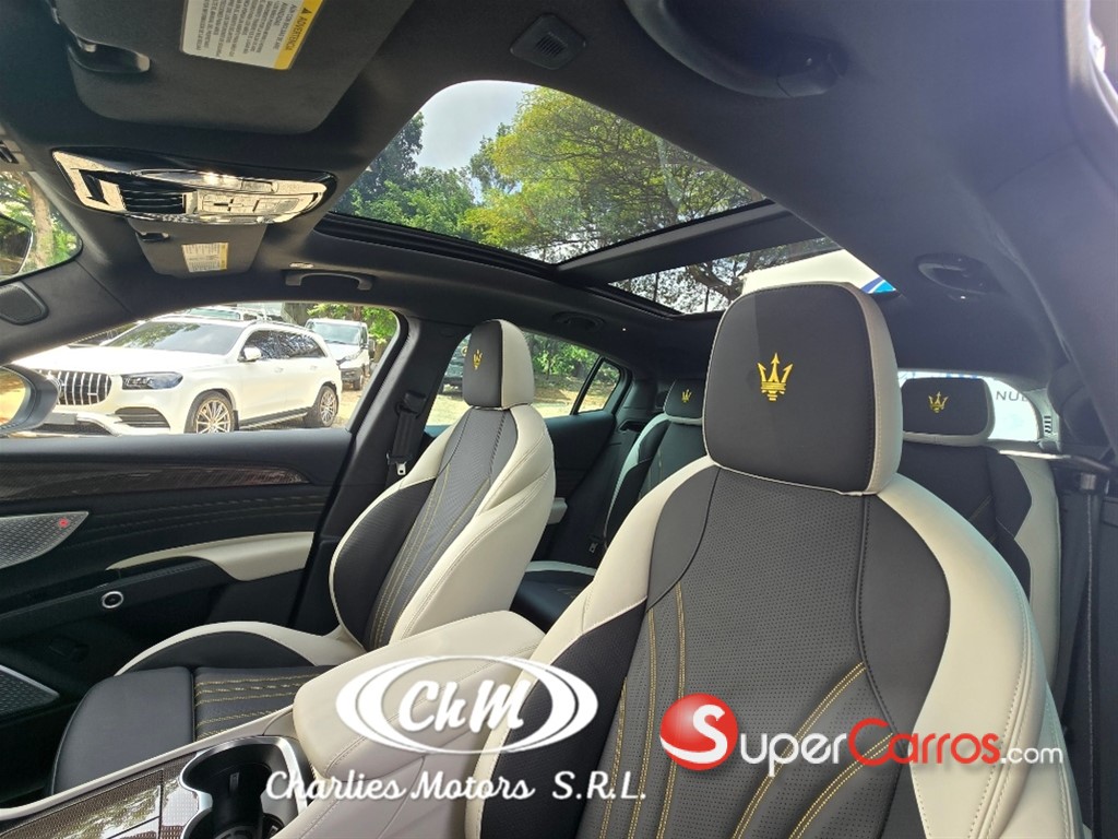 2025 Maserati Grecale Trofeo — foto 11 / 12
