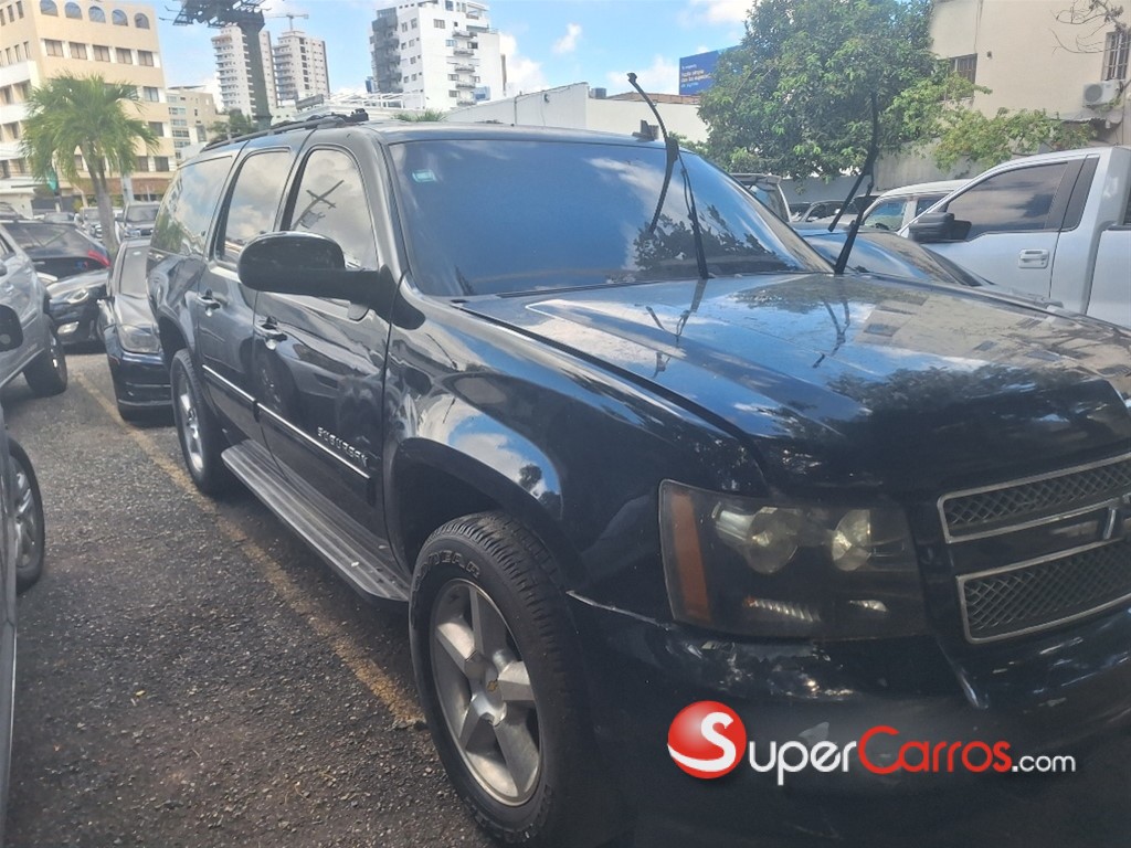 2011 Chevrolet Suburban — foto 5 / 6