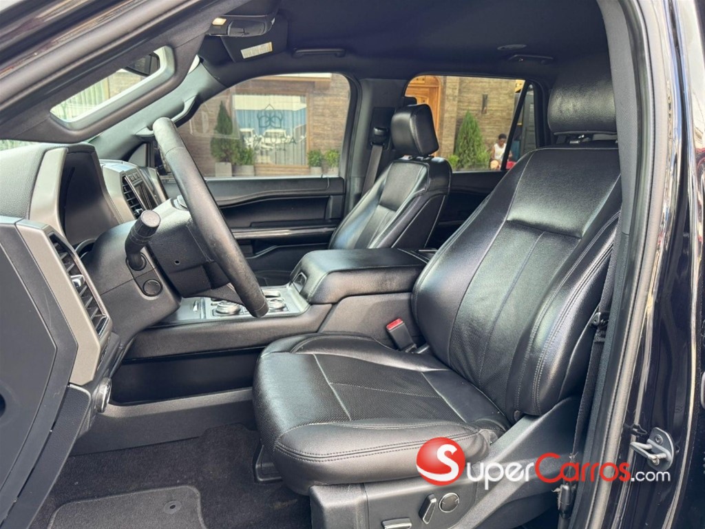 2019 Ford Expedition XLT — foto 6 / 10