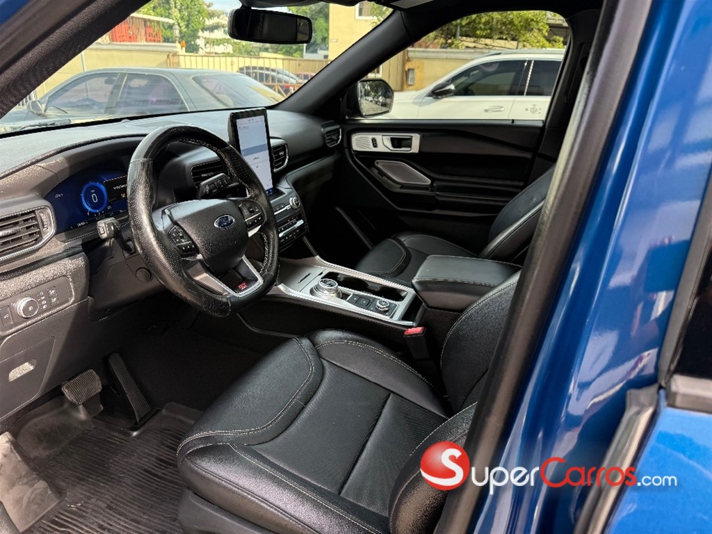 2020 Ford Explorer ST — foto 9 / 11