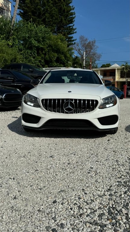 2016 Mercedes-Benz Clase C 300 Luxury — foto 2 / 10