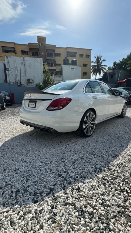 2016 Mercedes-Benz Clase C 300 Luxury — foto 5 / 10