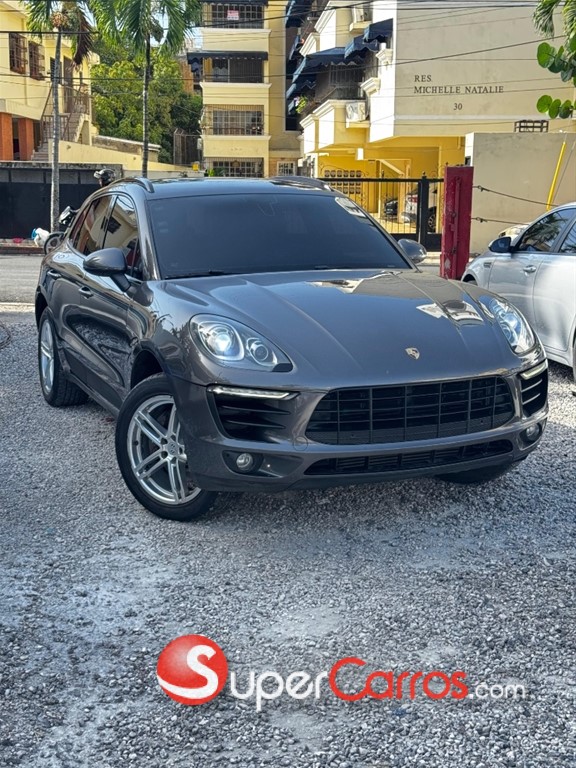 2016 Porsche Macan