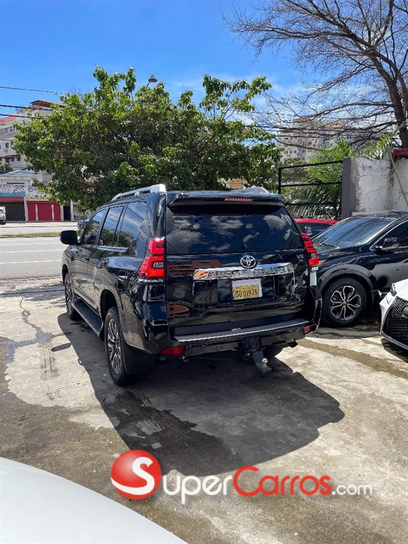 2022 Toyota Land Cruiser Prado VXL — foto 2 / 9