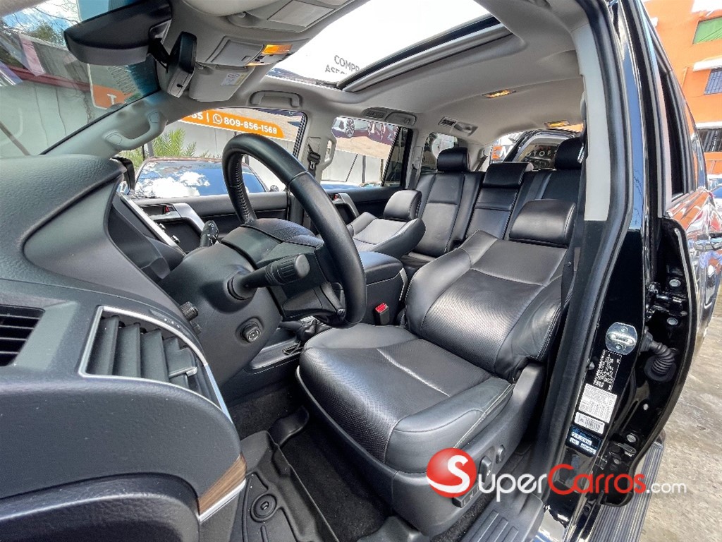 2022 Toyota Land Cruiser Prado VXL — foto 3 / 9
