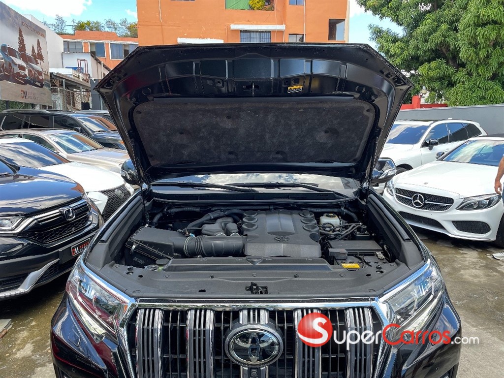 2022 Toyota Land Cruiser Prado VXL — foto 4 / 9