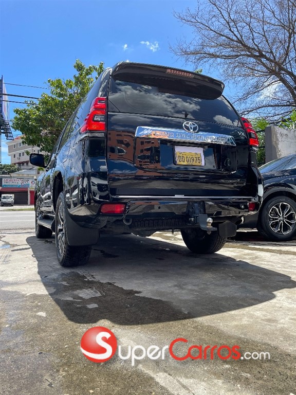 2022 Toyota Land Cruiser Prado VXL — foto 5 / 9