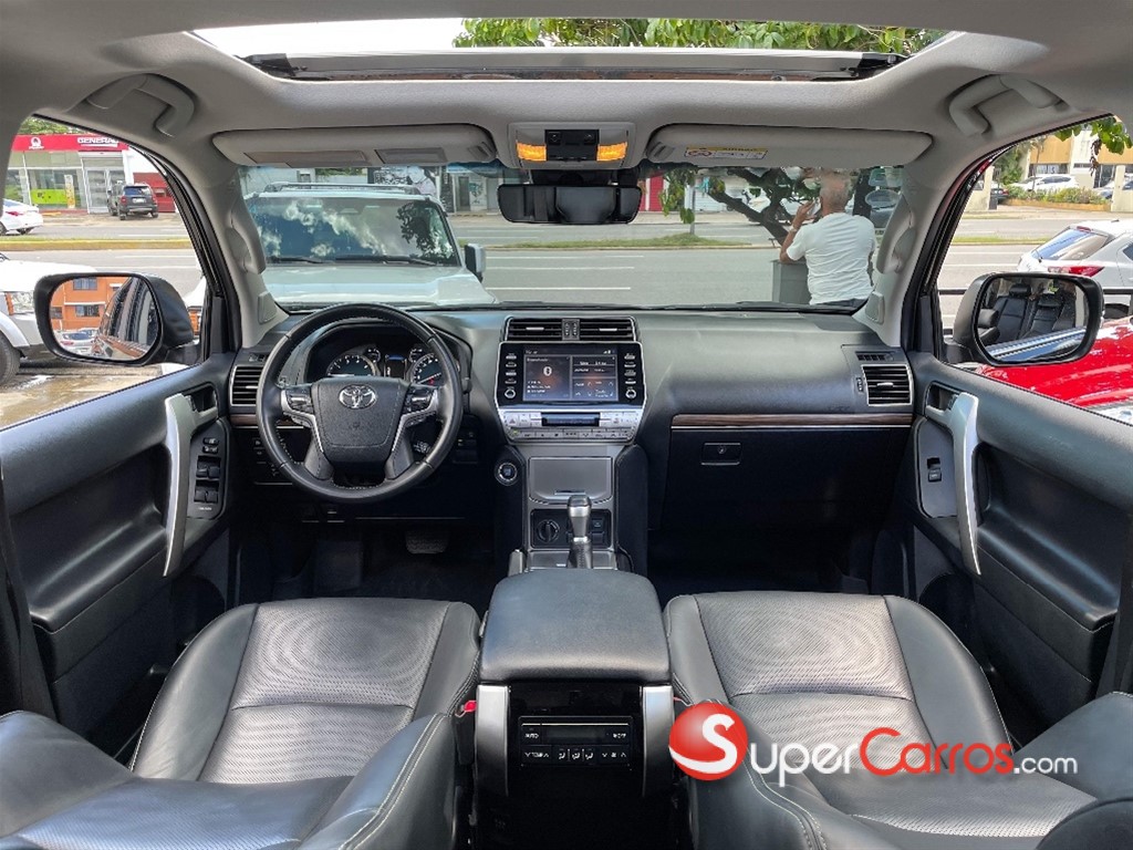 2022 Toyota Land Cruiser Prado VXL — foto 6 / 9