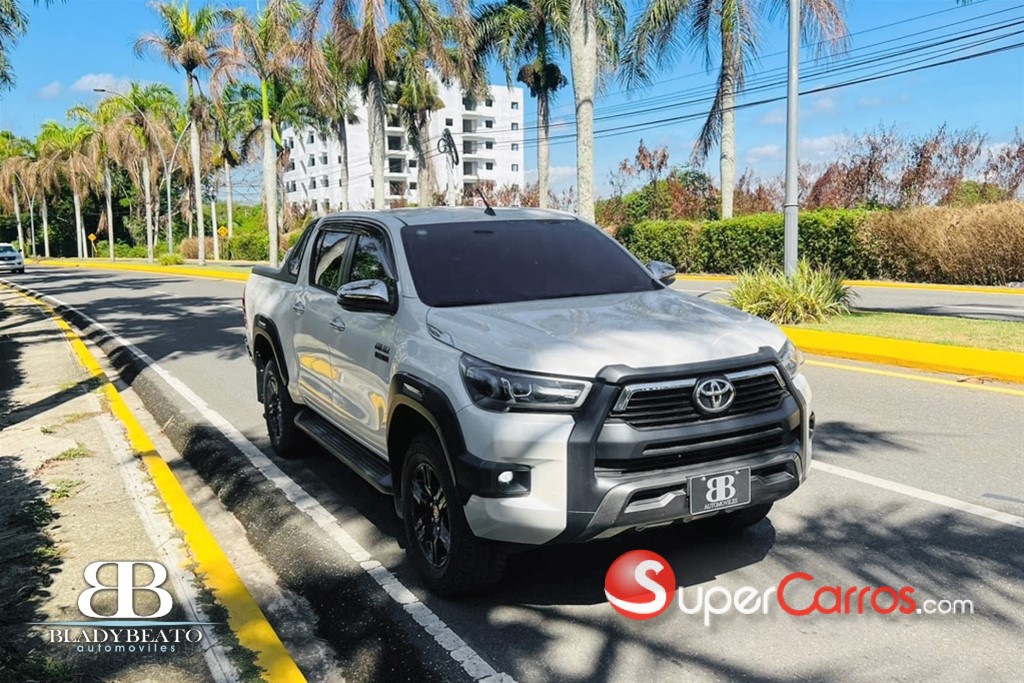 2021 Toyota Hilux Revo Adventure — foto 4 / 11