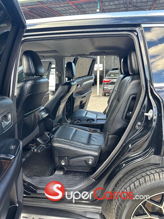 2017 Toyota Highlander XLE — foto 7 / 12