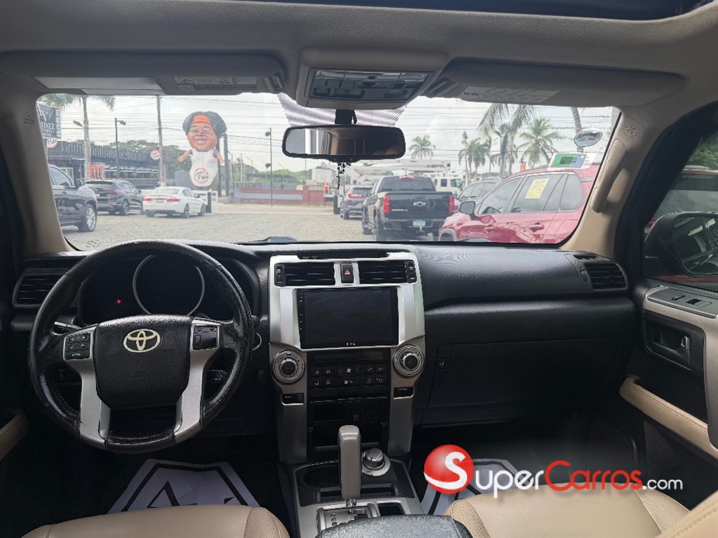 2011 Toyota 4 Runner Limited — foto 8 / 8
