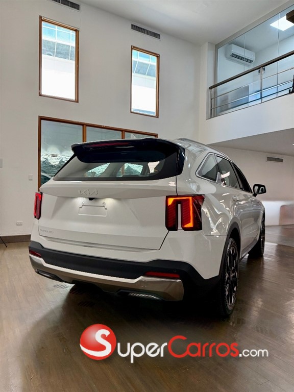 2027 Kia Sorento Luxury — foto 4 / 12