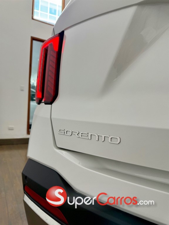 2027 Kia Sorento Luxury — foto 5 / 12