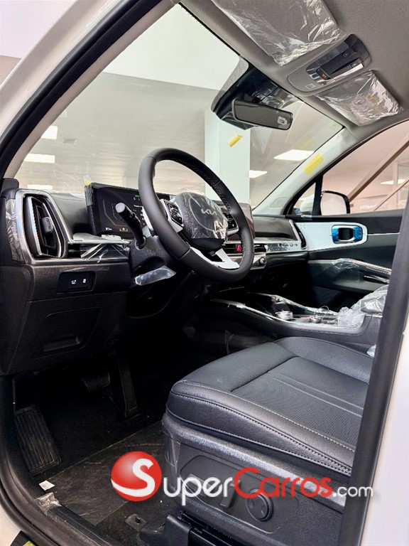 2027 Kia Sorento Luxury — foto 8 / 12