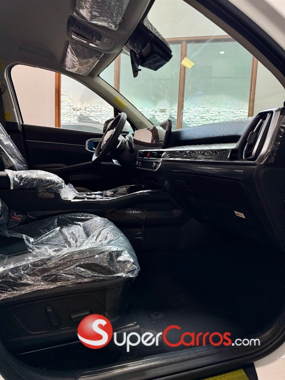 2027 Kia Sorento Luxury — foto 10 / 12