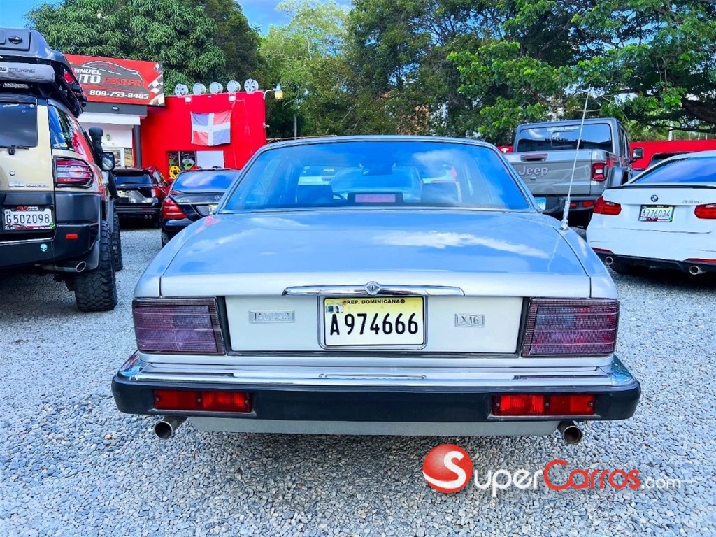 1988 Jaguar XJ6 — foto 7 / 12