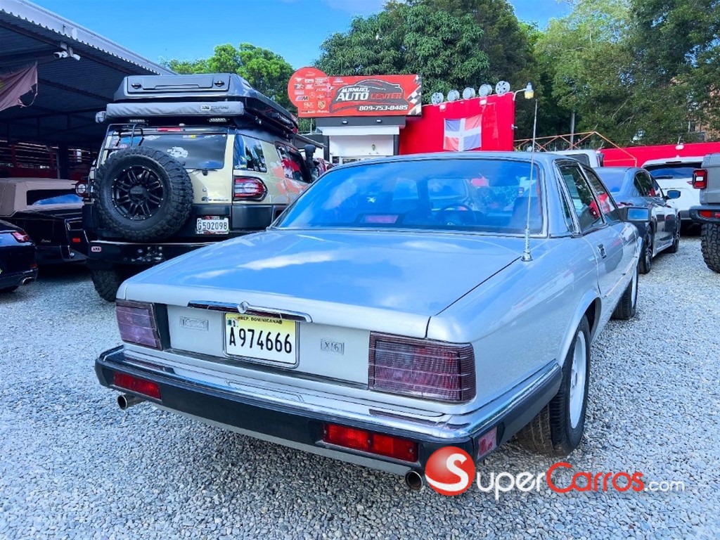 1988 Jaguar XJ6 — foto 8 / 12