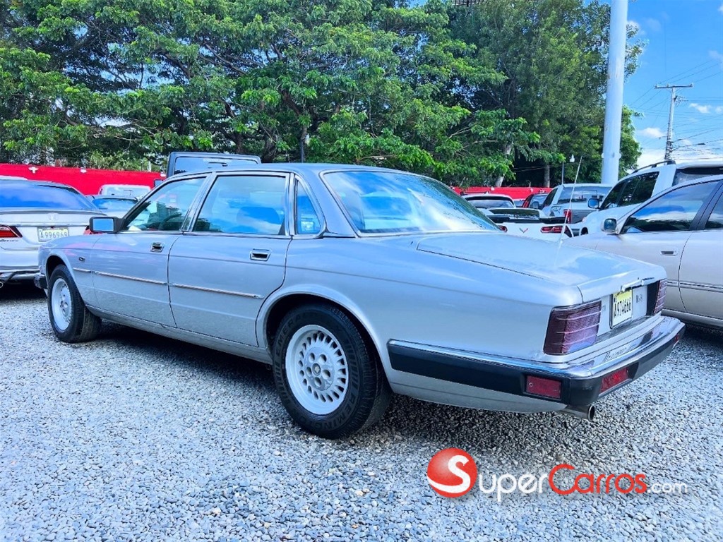 1988 Jaguar XJ6 — foto 9 / 12