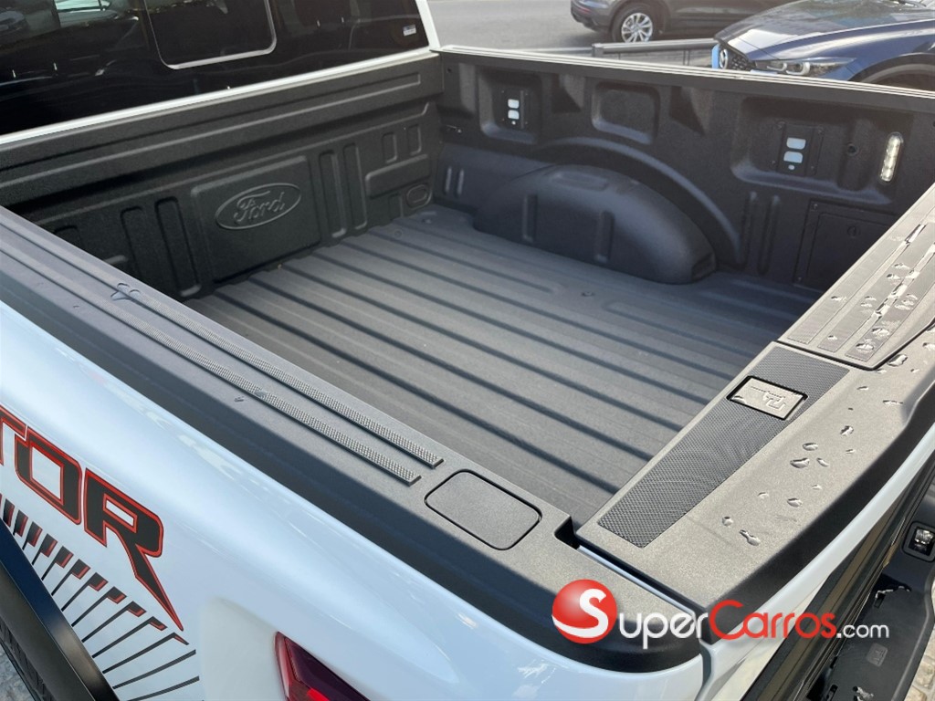 2025 Ford F 150 Raptor — foto 6 / 11