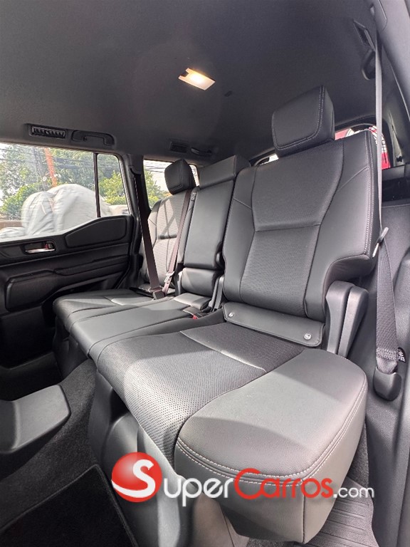 2026 Toyota Land Cruiser Prado All Rounder 02 — foto 10 / 12
