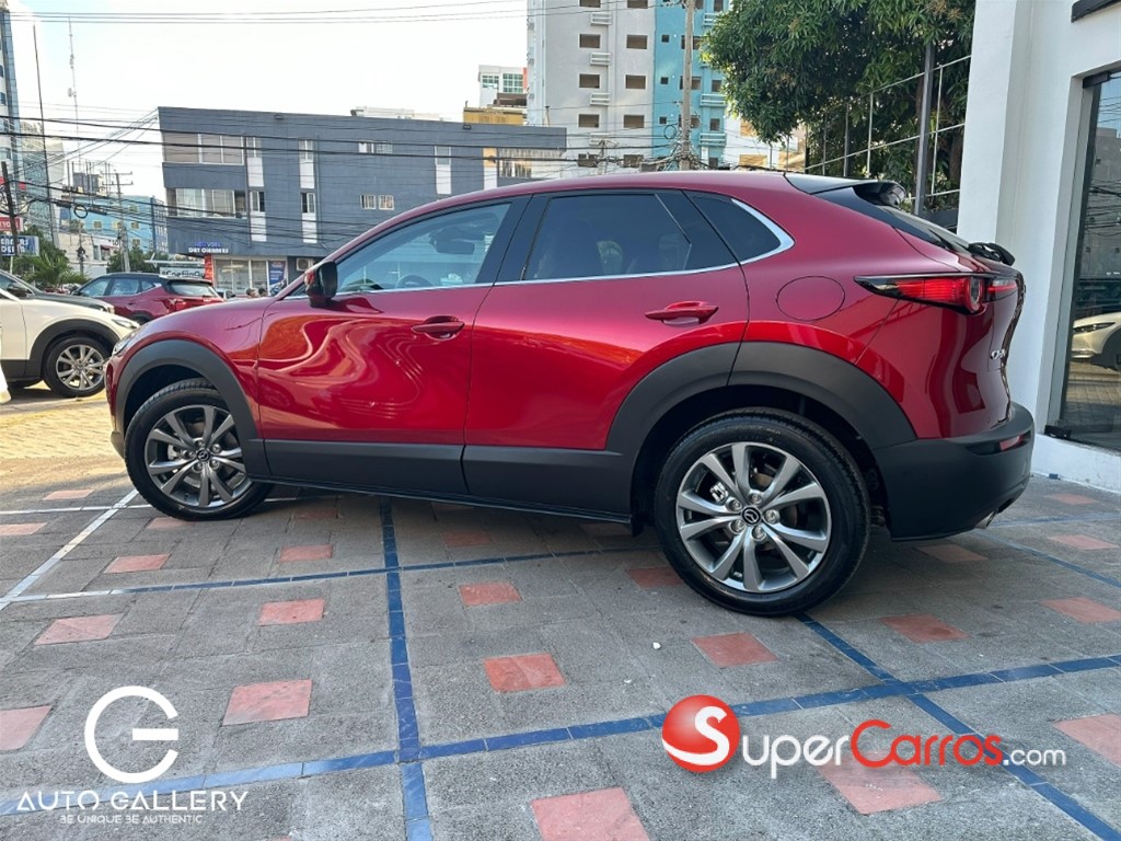 2027 Mazda CX-30 GT — foto 10 / 10