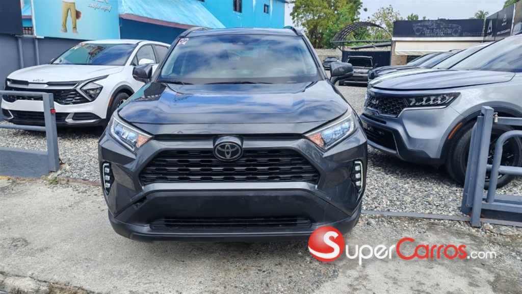 2019 Toyota RAV4 XLE Premium — foto 8 / 10