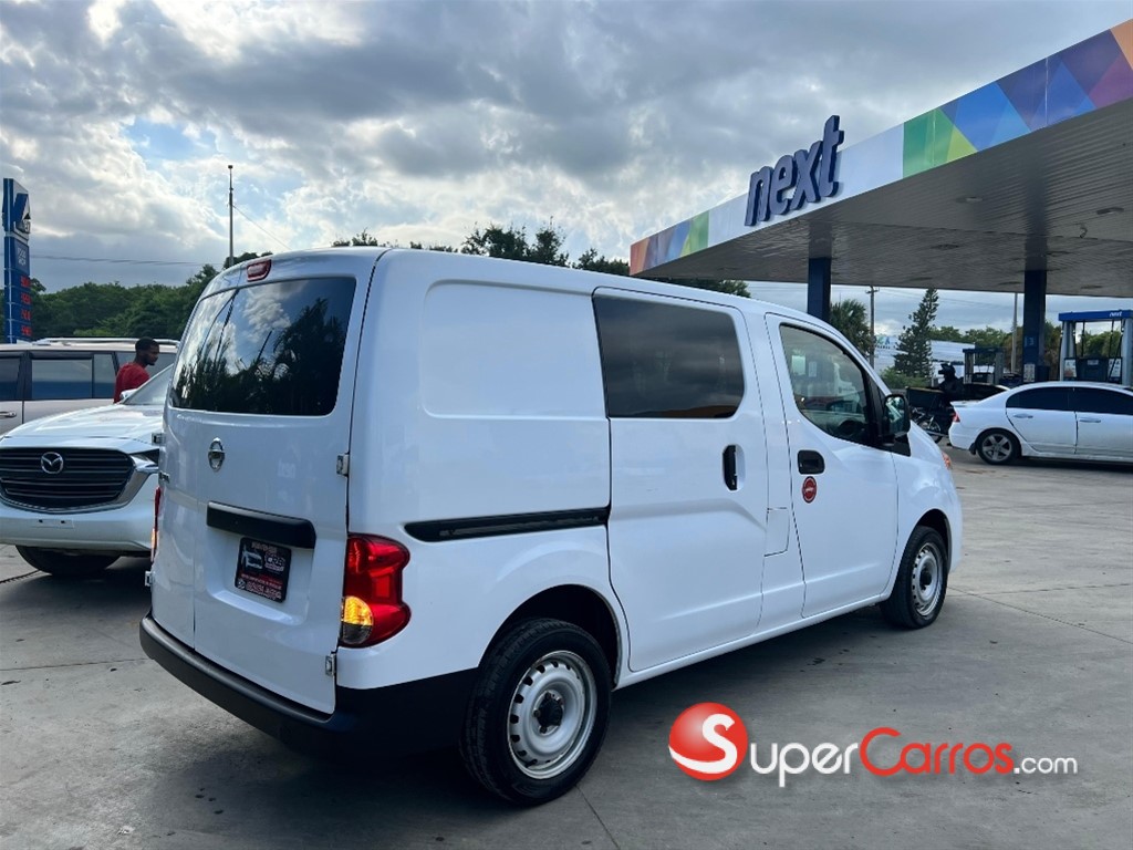 2020 Nissan NV 200 — foto 5 / 11