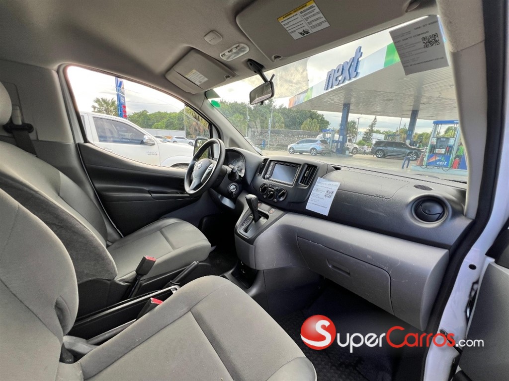 2020 Nissan NV 200 — foto 10 / 11