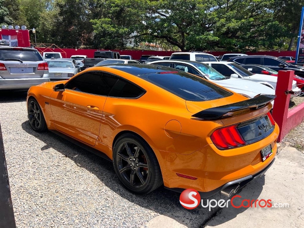 2019 Ford Mustang GT PREMIUM — foto 7 / 12
