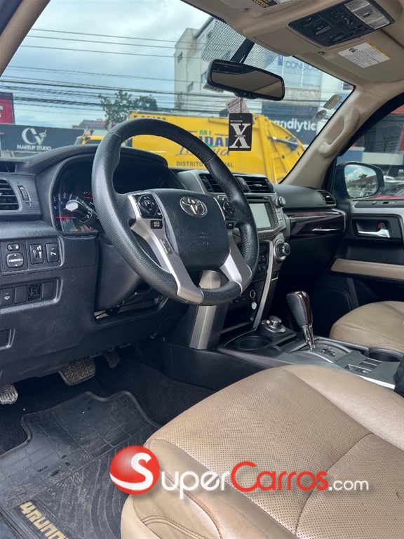 2019 Toyota 4 Runner Limited — foto 5 / 8