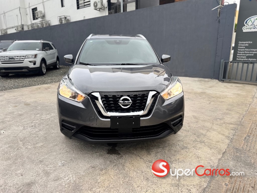 2020 Nissan Kicks SV — foto 2 / 12