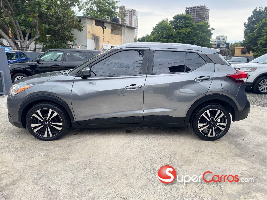 2020 Nissan Kicks SV — foto 4 / 12