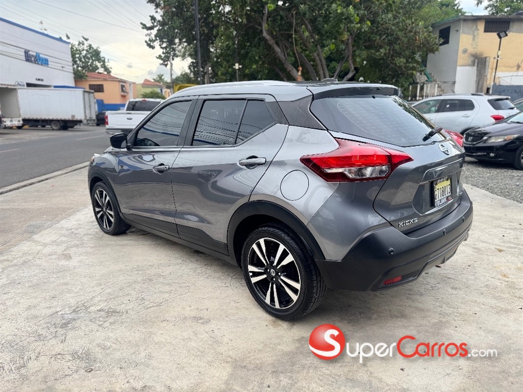 2020 Nissan Kicks SV — foto 6 / 12