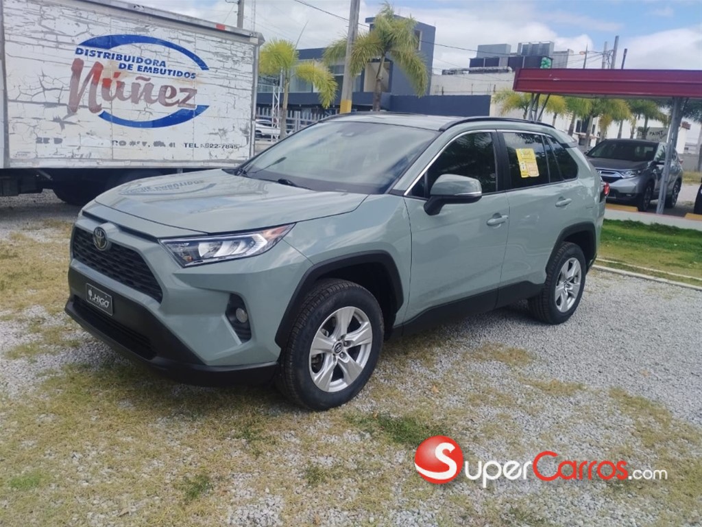 2020 Toyota RAV4 XLE — foto 6 / 7