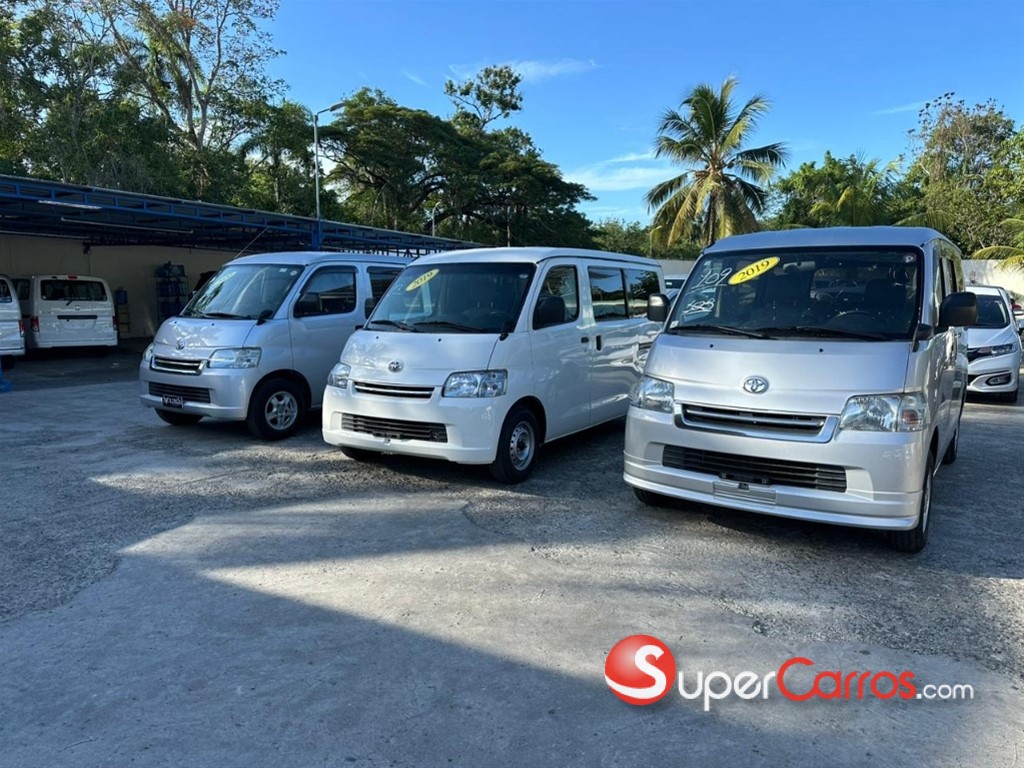 2019 Toyota Town-Ace