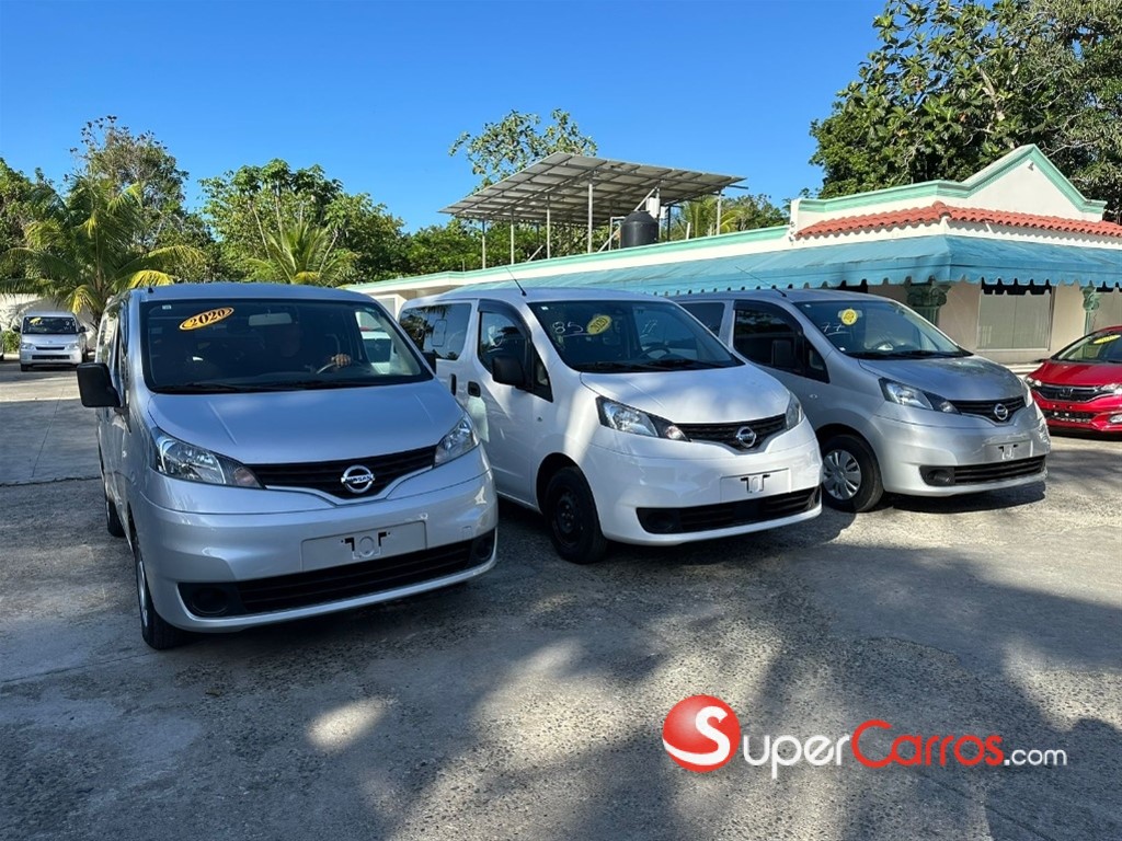 2020 Nissan NV 200 — foto 5 / 9