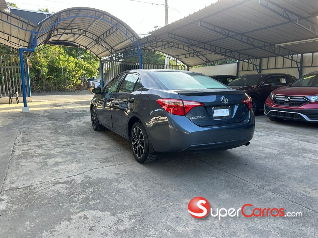 2019 Toyota Corolla LE — foto 5 / 10
