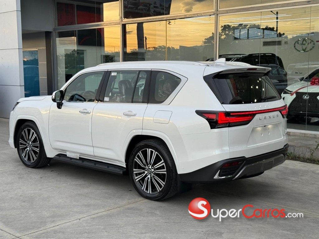 2026 Lexus LX 700 H Urban — foto 3 / 8