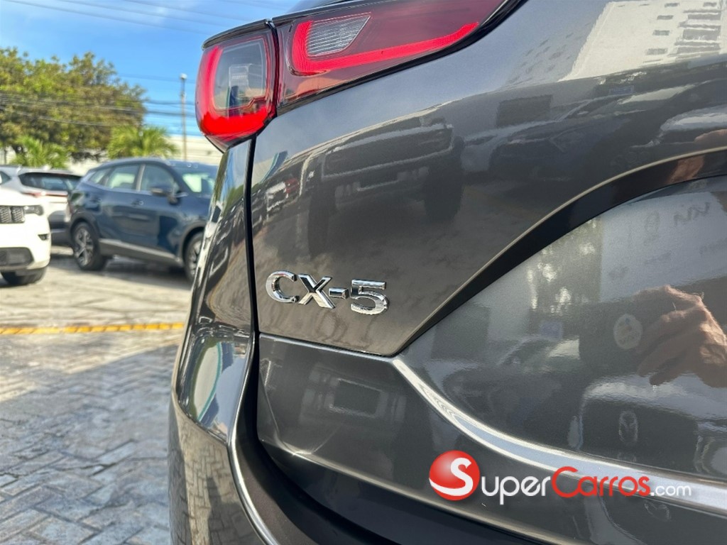 2027 Mazda CX-5 GS — foto 9 / 12