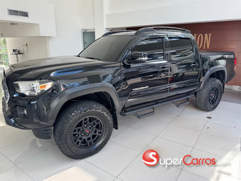 2019 Toyota Tacoma TRD OFF ROAD — foto 7 / 10