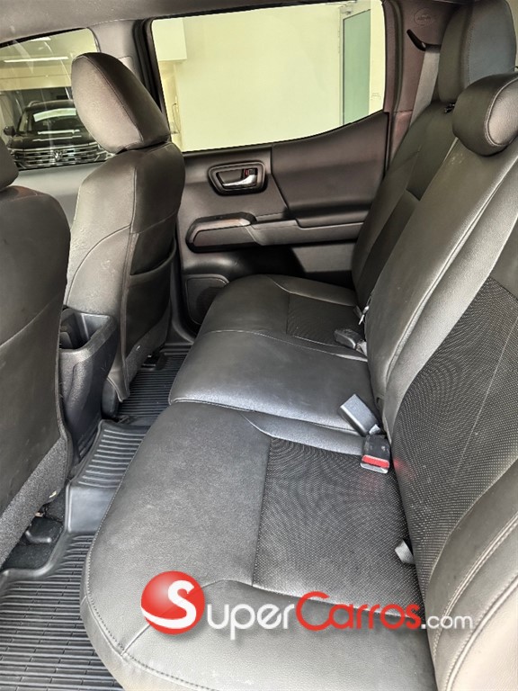 2019 Toyota Tacoma TRD OFF ROAD — foto 9 / 10