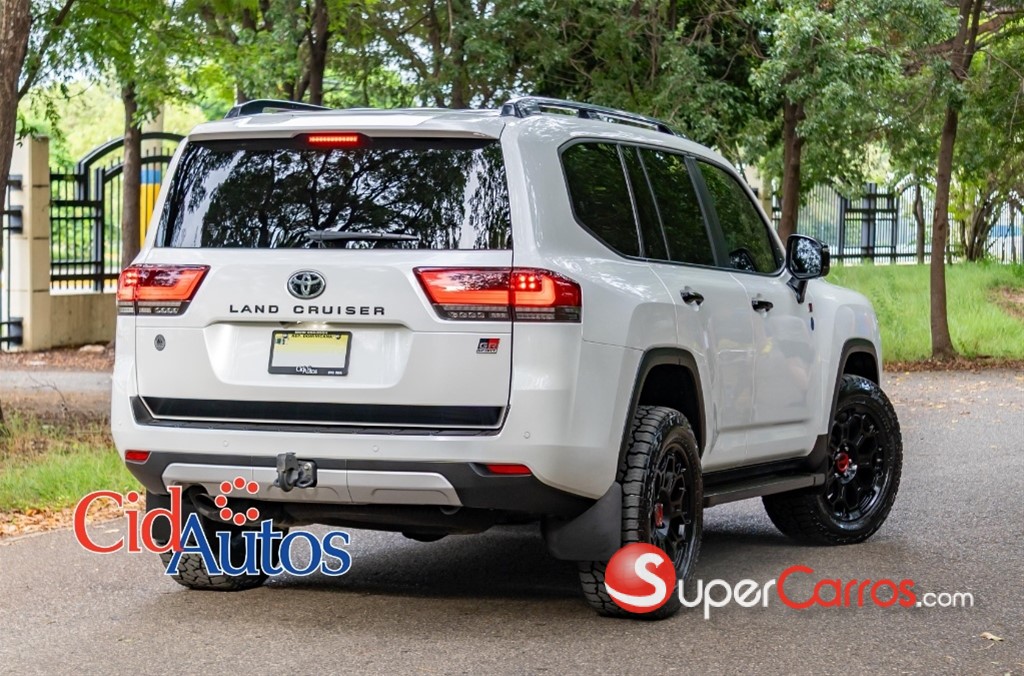 2024 Toyota Land Cruiser GR SPORT — foto 3 / 11