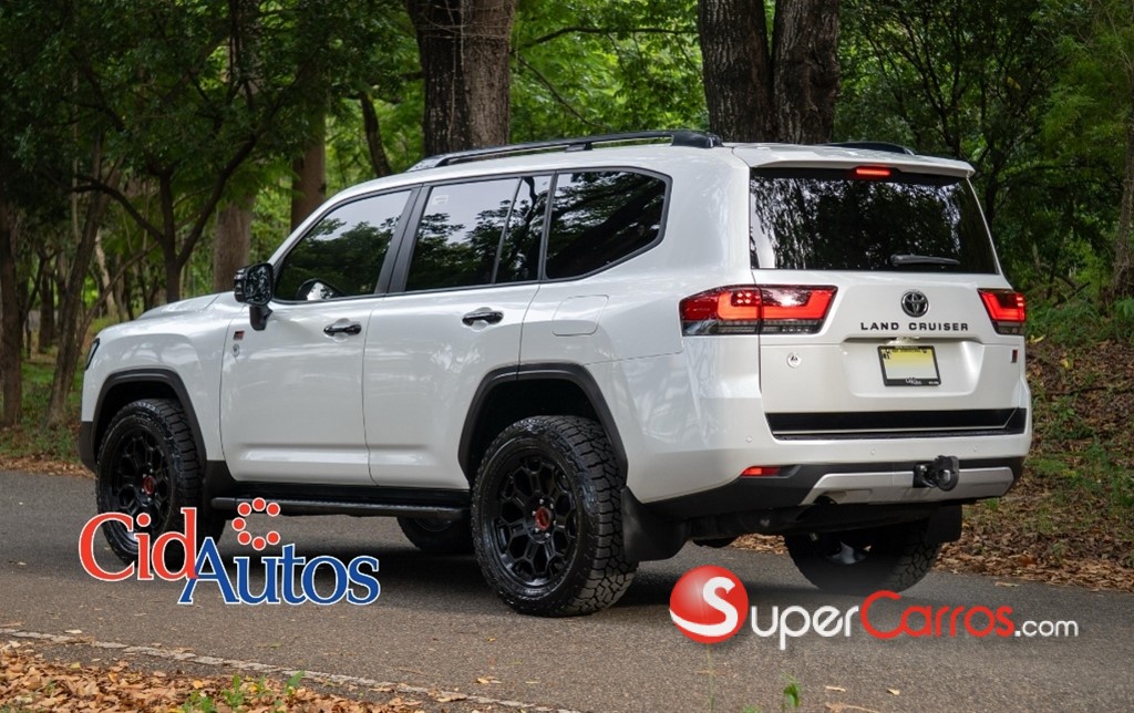 2024 Toyota Land Cruiser GR SPORT — foto 4 / 11