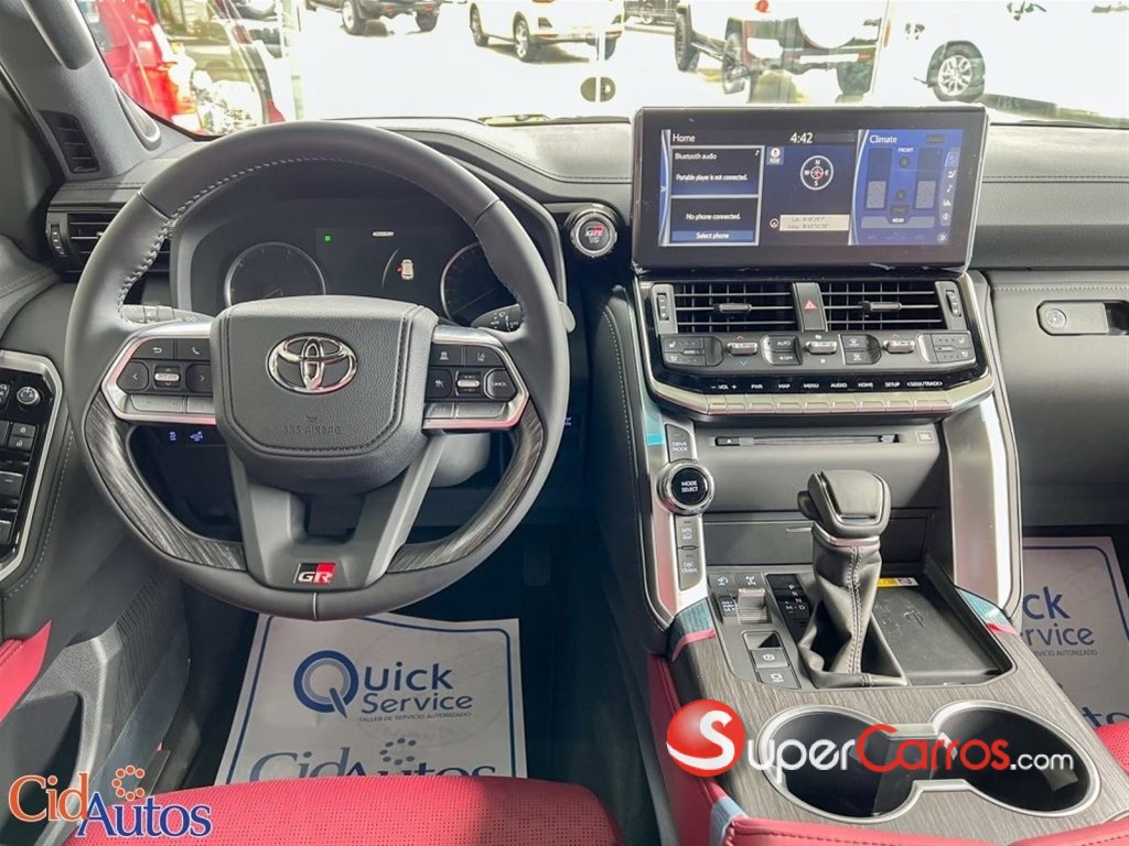 2024 Toyota Land Cruiser GR SPORT — foto 9 / 11