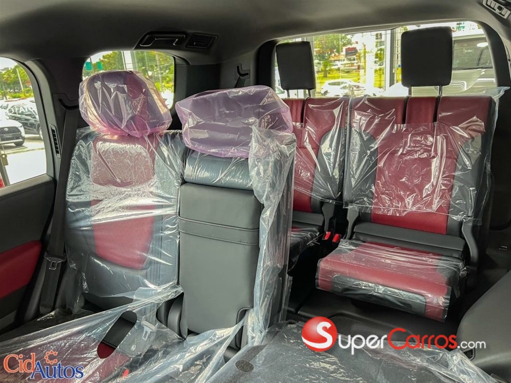 2024 Toyota Land Cruiser GR SPORT — foto 11 / 11