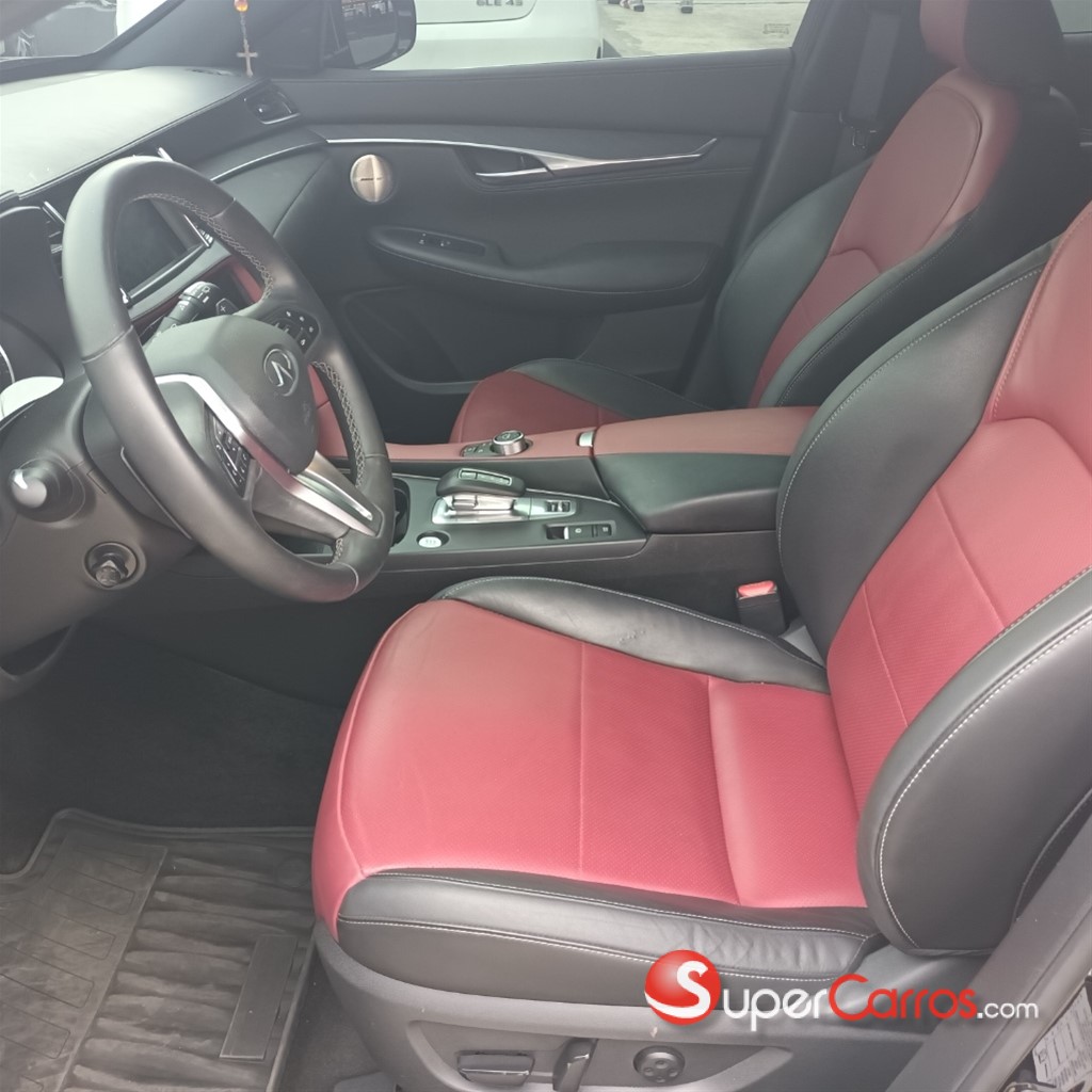 2025 Infiniti QX-55 — foto 8 / 12