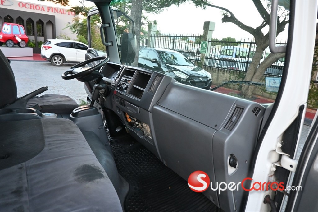 2014 Isuzu NQR 18 Pies — foto 5 / 9