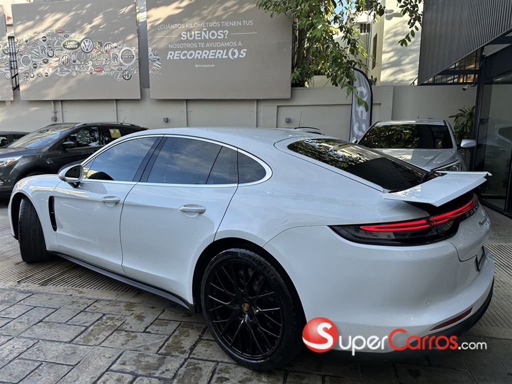 2022 Porsche Panamera Turbo S — foto 3 / 12