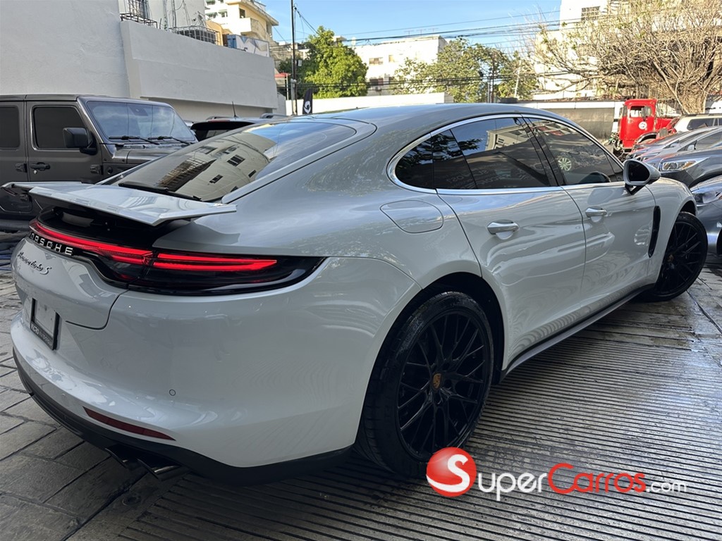2022 Porsche Panamera Turbo S — foto 5 / 12