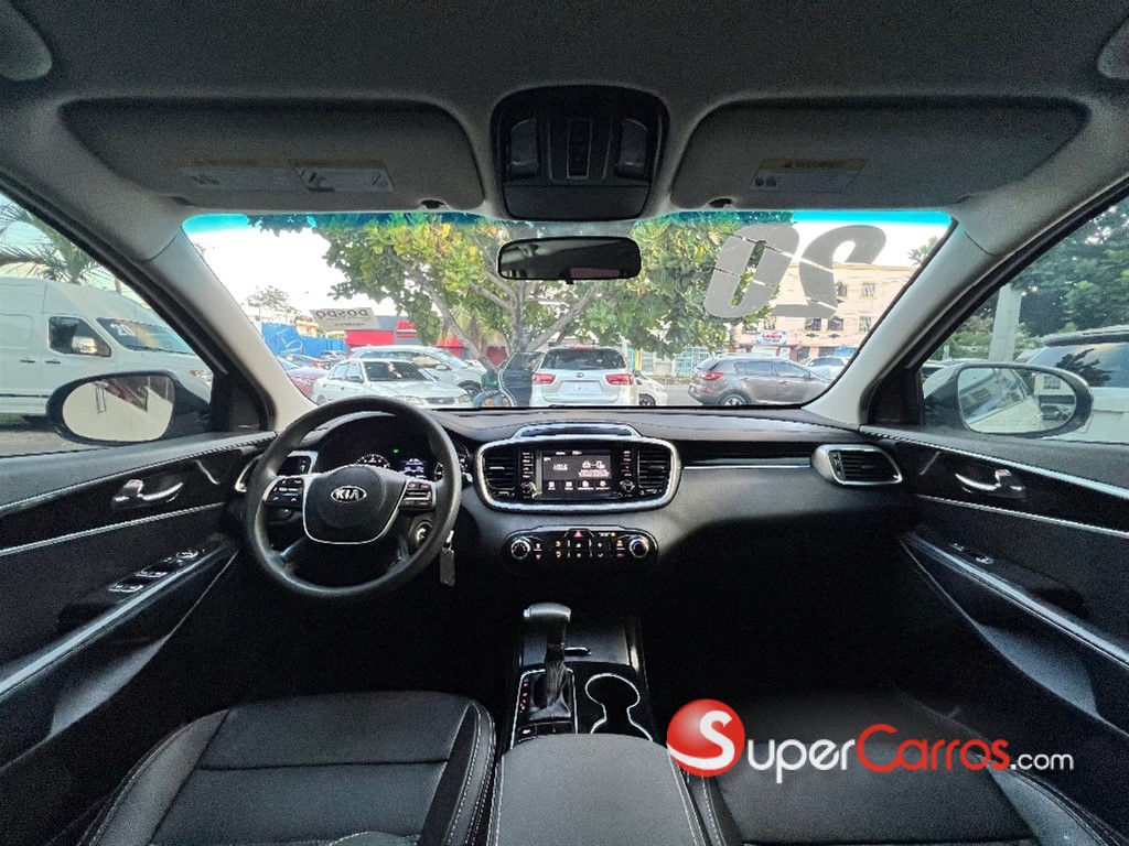 2020 Kia Sorento LX — foto 6 / 12